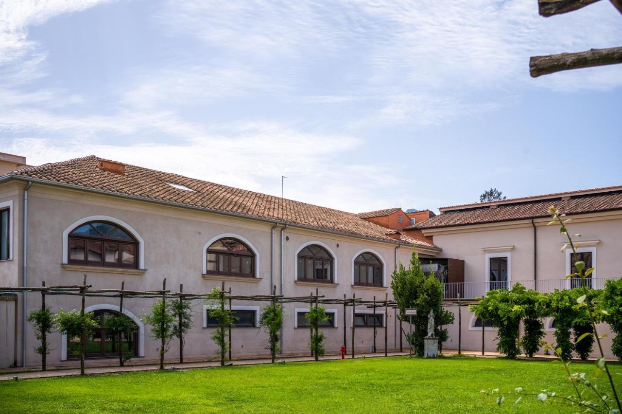 Palazzo San Giovanni 卡瓦德蒂雷尼 外观 照片